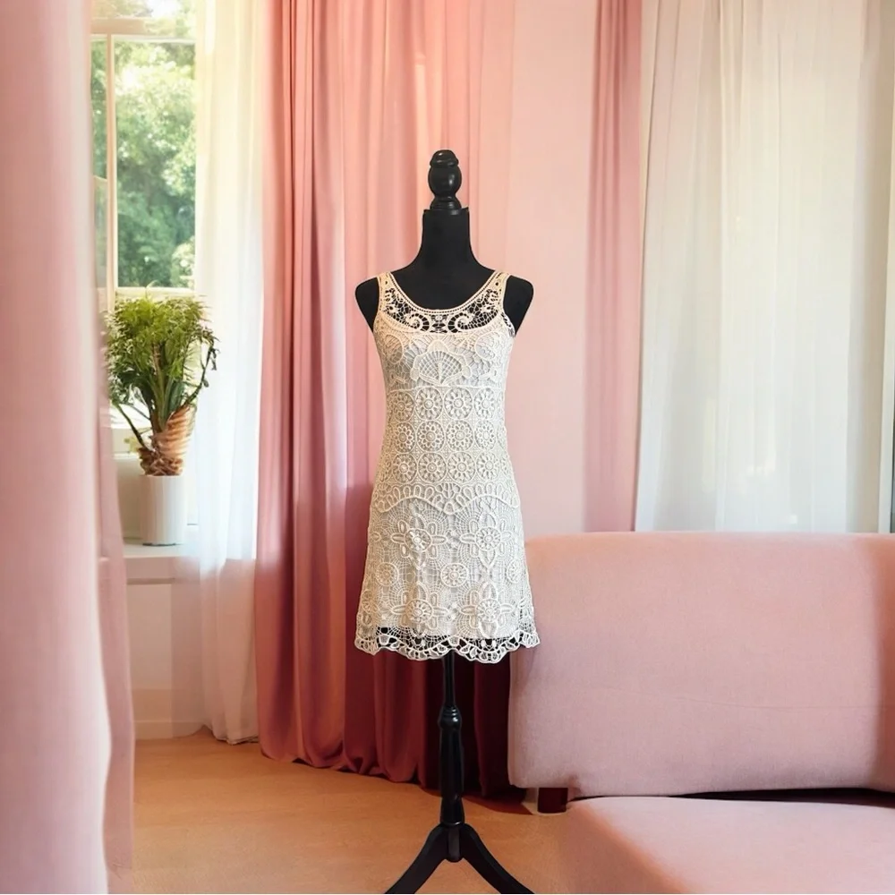Lauren Conrad Dress - Picture 1 of 9